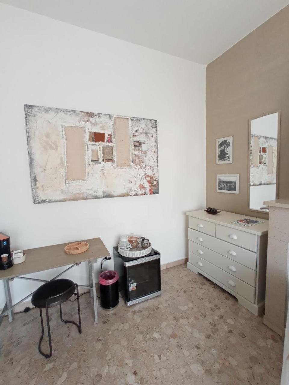 Hotel Myhouse Olbia Esterno foto