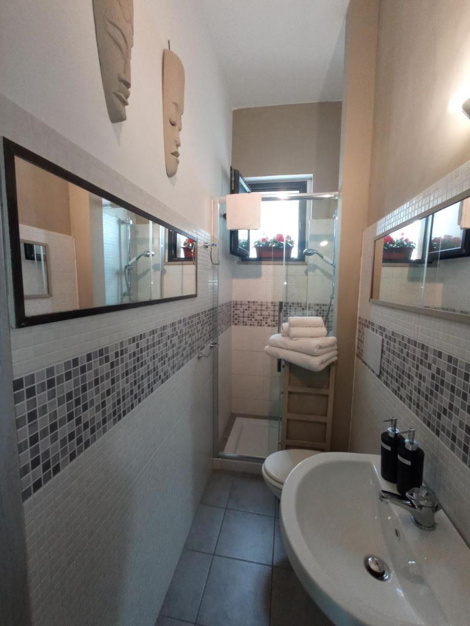 Hotel Myhouse Olbia Esterno foto
