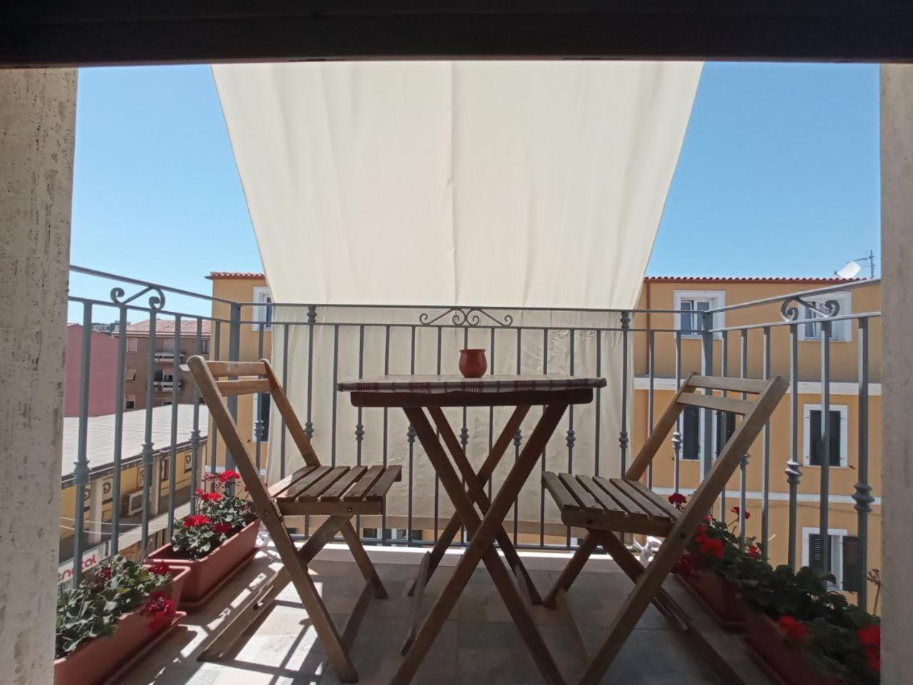 Hotel Myhouse Olbia Esterno foto